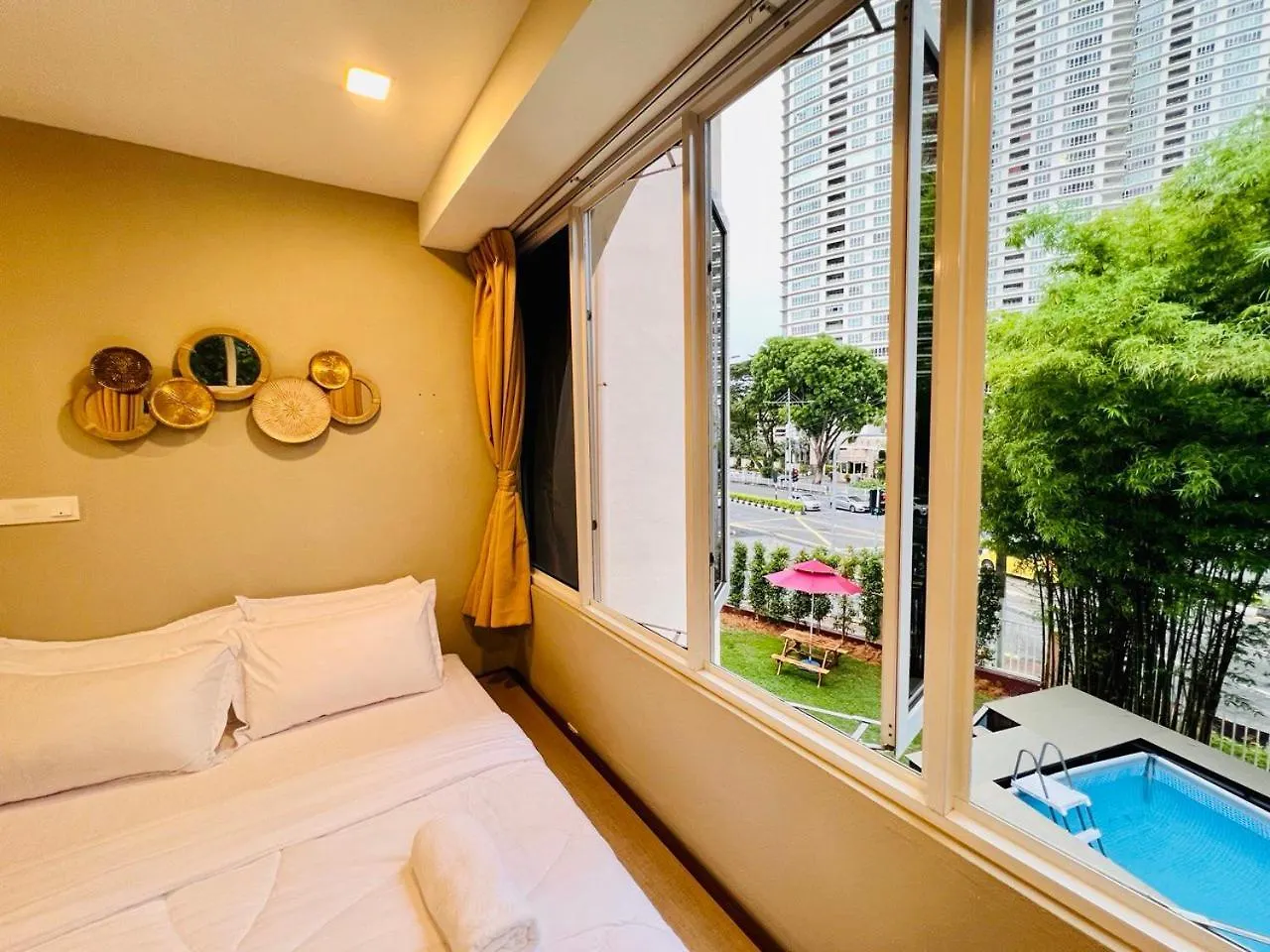 Holiday Villa By Stayco- Swimming Pool - Karaoke - Bbq - Event Space - 2 Mins Drive To Beach - Center Of Tourist Location Tanjung Bungah  0*, Tanjung Bungah (Penang)